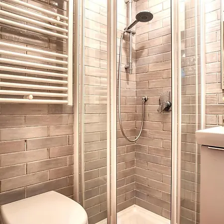 Daire Joivy Compact Near Centre Milano